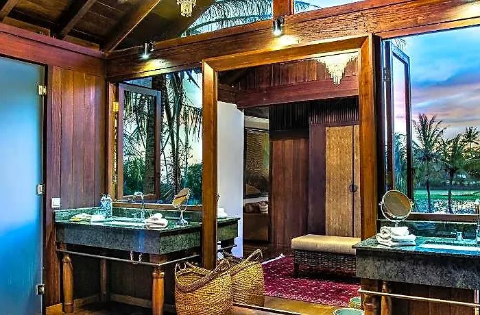 Jeeva Saba Hotel Blahbatu